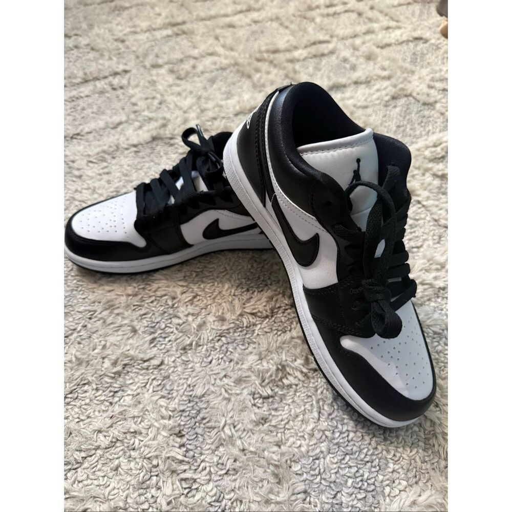 Nike Air Jordan 1 Low Black/White Women’s Size 7